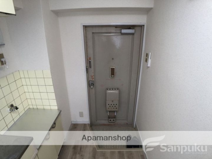 メゾン北斗の玄関