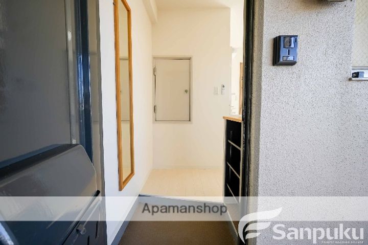 豊洋ハイツの玄関