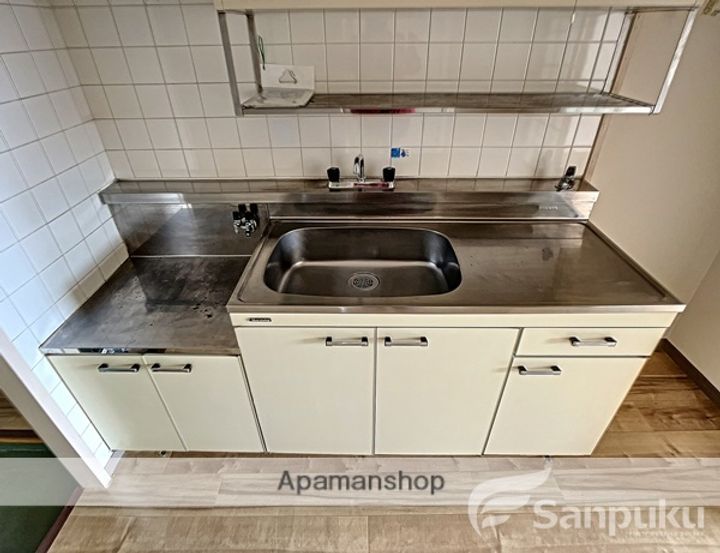 東一万ビルの内装