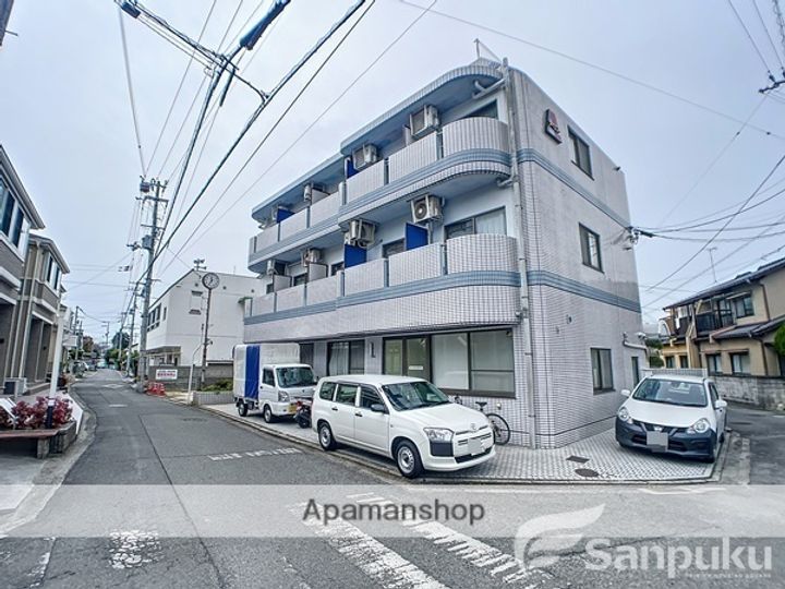 アベニューSAいずみの外観