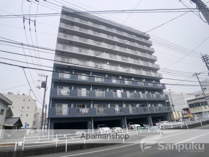 MAYFAIR MATSUYAMASHIEKI SQUARE202の外観