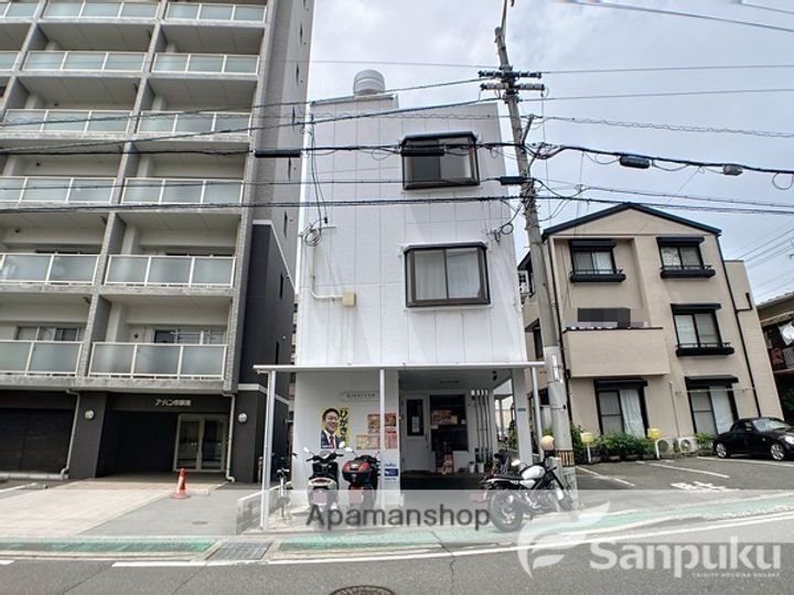 第3竹田ビル室町の外観