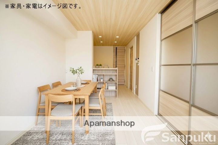愛媛県松山市吉藤5丁目の賃貸アパートの居間