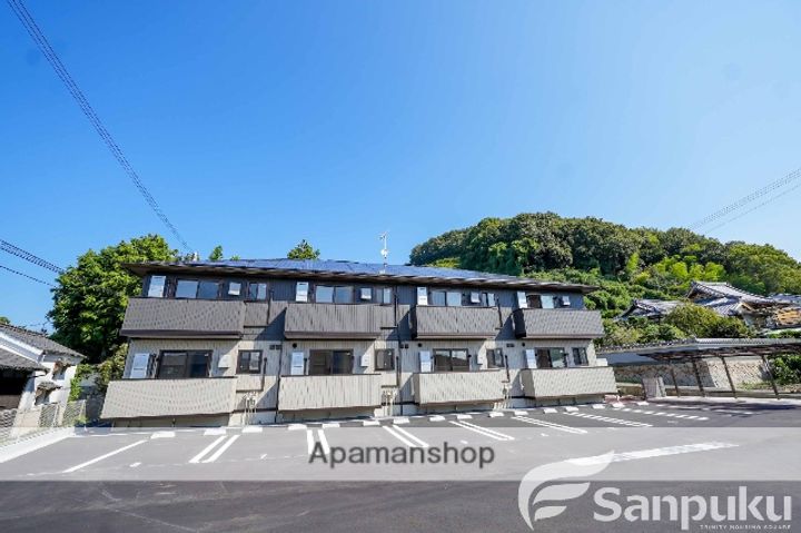 愛媛県松山市吉藤5丁目の賃貸アパートの外観