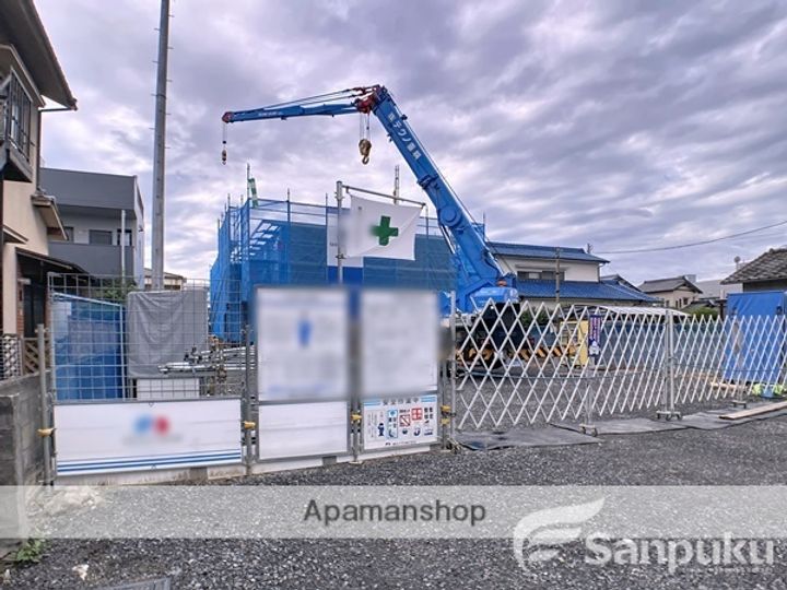 愛媛県松山市和泉南5丁目の賃貸アパートの外観