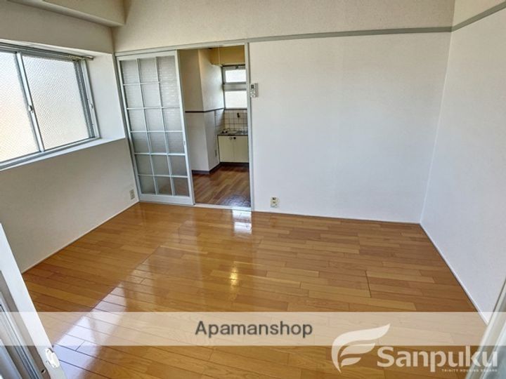 野中ビルの内装