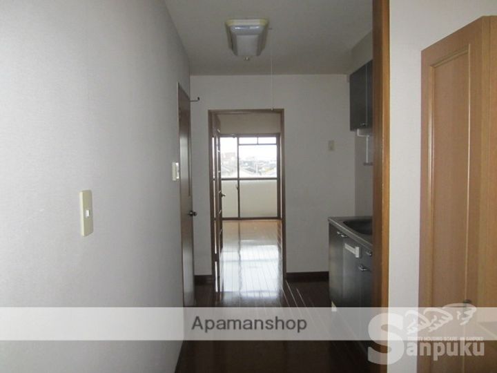 ハーモニーワン村口の内装