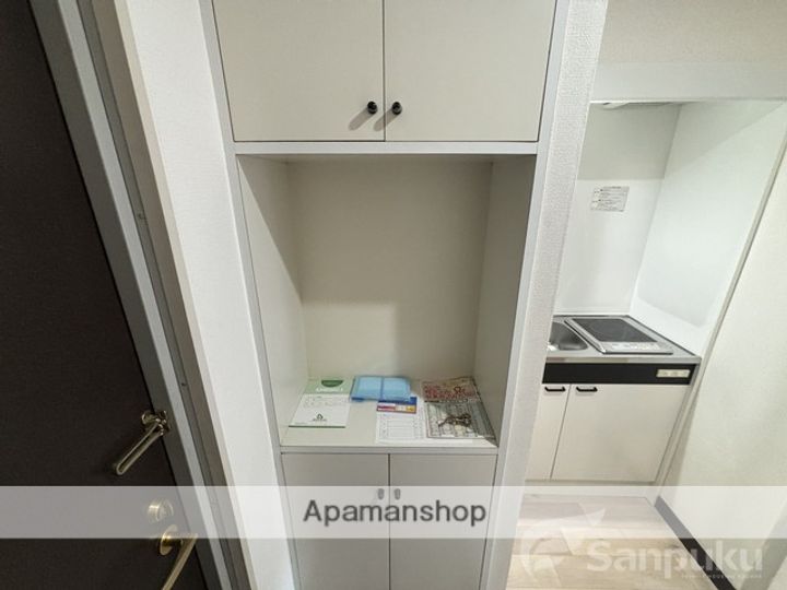 北藤原町ビルの玄関