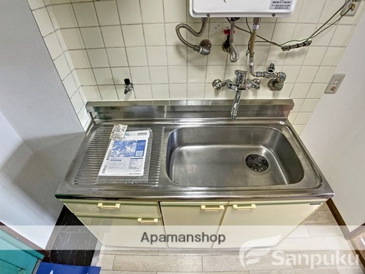 小山ビルの外観