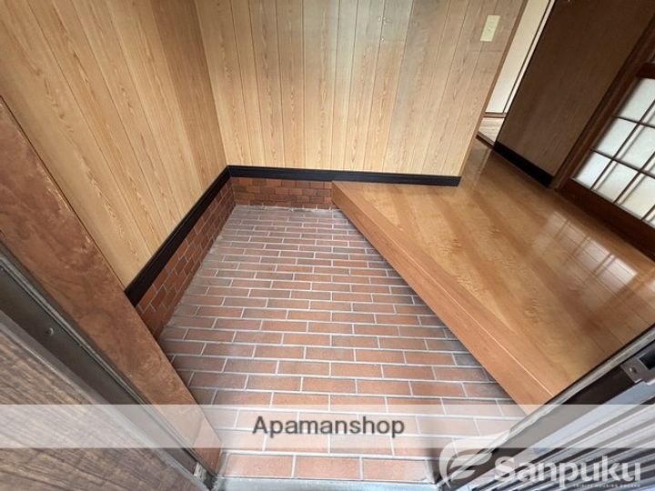 愛媛県松山市谷町(一戸建)の賃貸物件戸建ての玄関