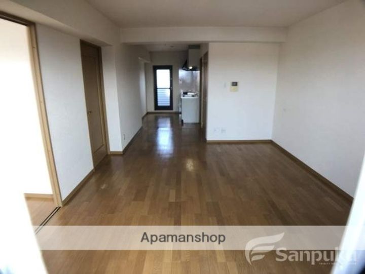 ブライムセントラル301の内装