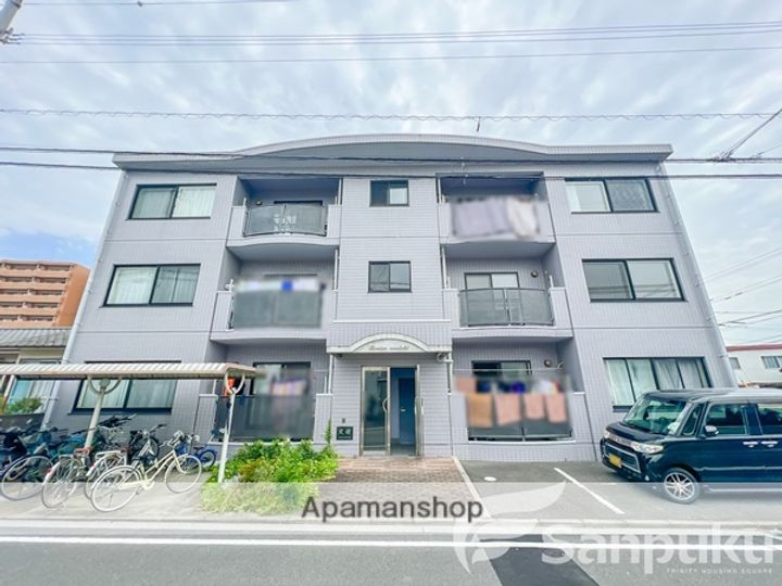 ブライムセントラル301の外観