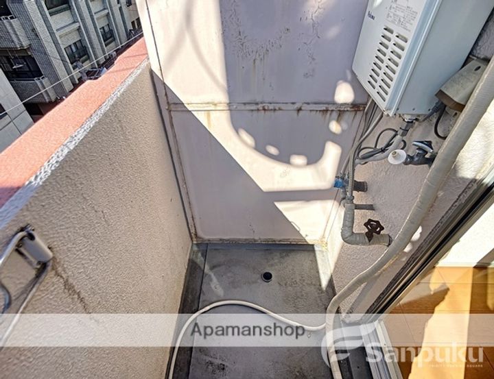 武智ビルの内装