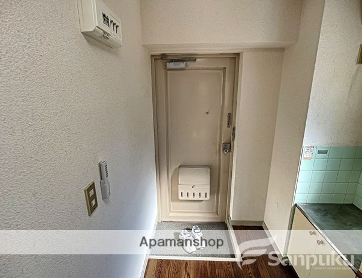 武智ビルの内装