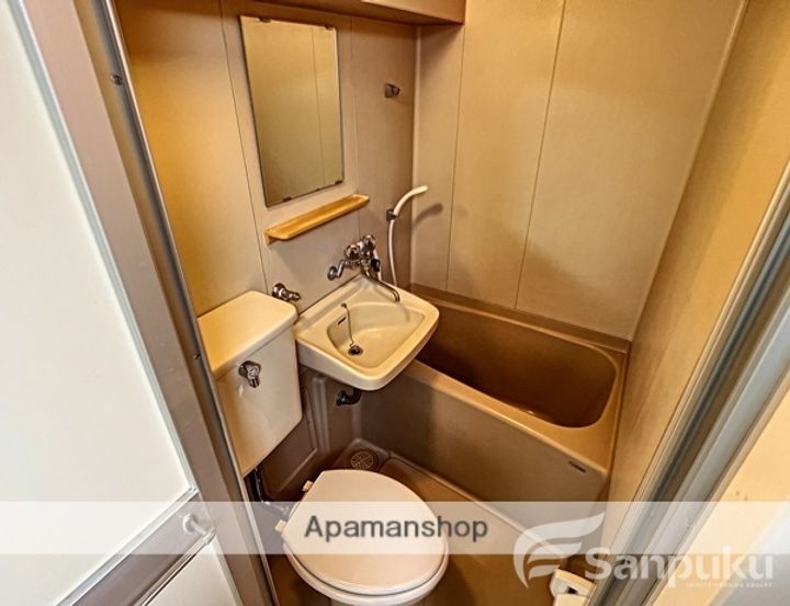 武智ビルの内装