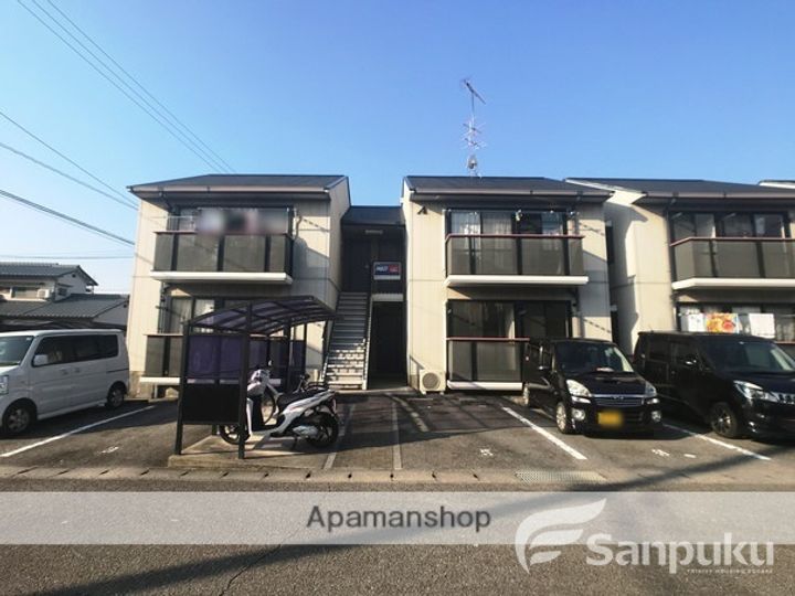 ディアスEAST A棟102の外観