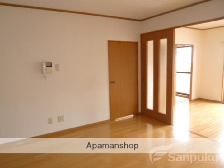 オレンジスクウェアの内装