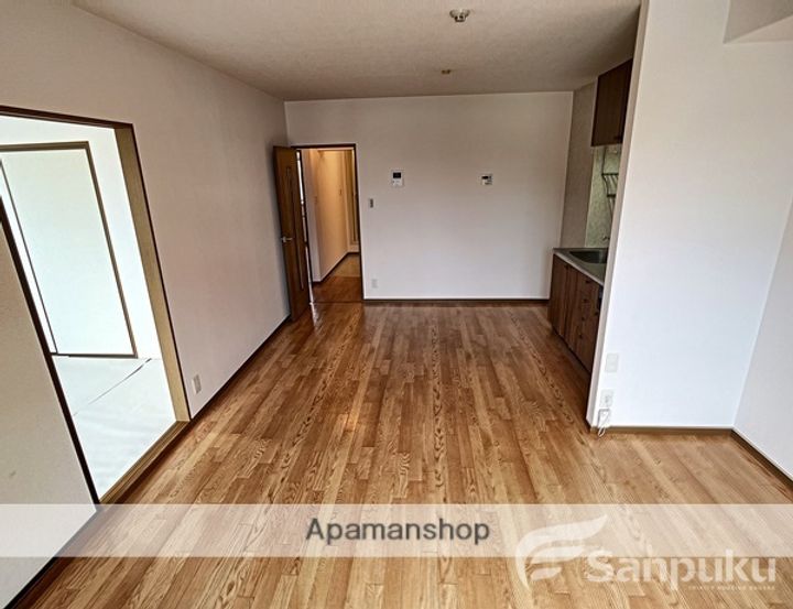 サンシャインハイツA棟の内装