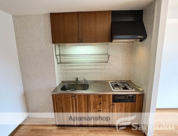 サンシャインハイツA棟のキッチン