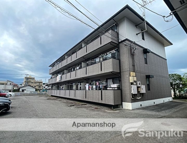 サンシャインハイツA棟の外観