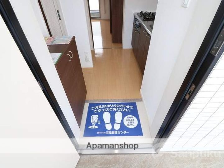 ブランノワール辻町503の玄関