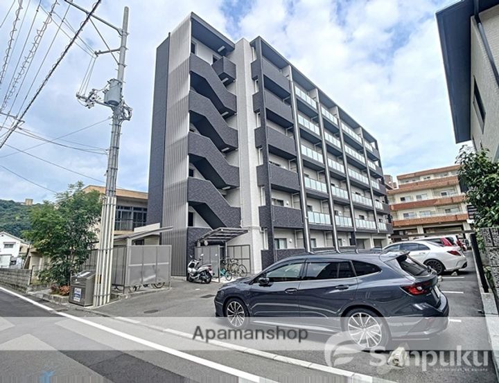 ブランノワール辻町503の外観