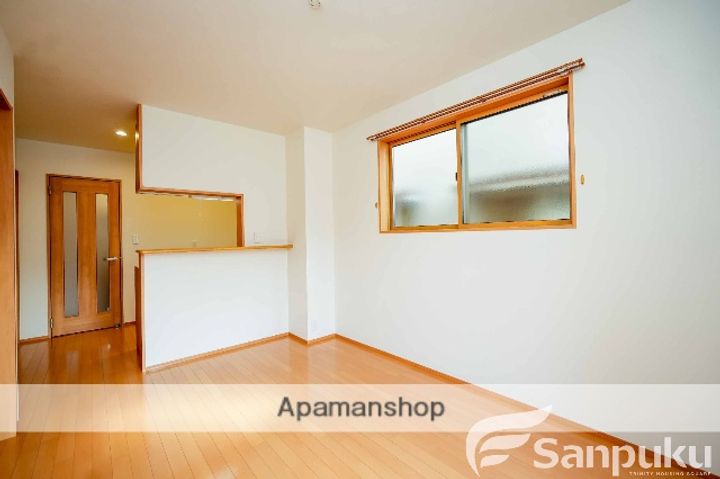 パルタージュ一里木の居間