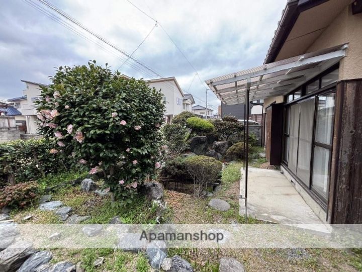 愛媛県松山市東石井4丁目(一戸建)の賃貸物件の外観