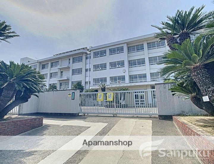 愛媛県松山市東石井4丁目(一戸建)の賃貸物件の周辺