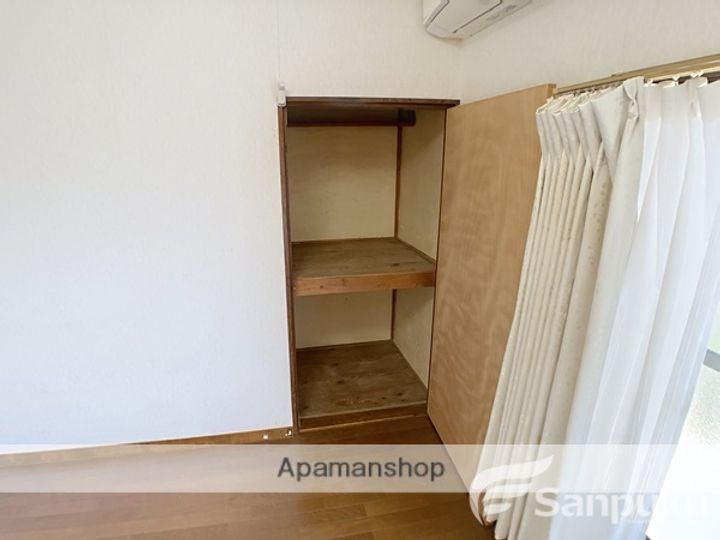 岩崎町2丁目アパートの内装