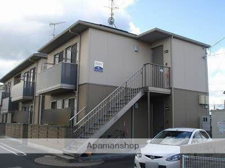 クレシエンド西垣生 B棟の外観