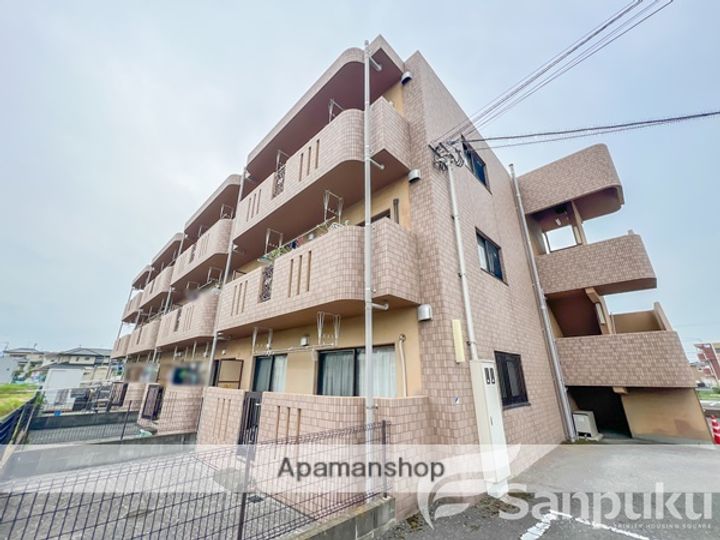 愛媛県松山市南久米町の賃貸マンションの外観