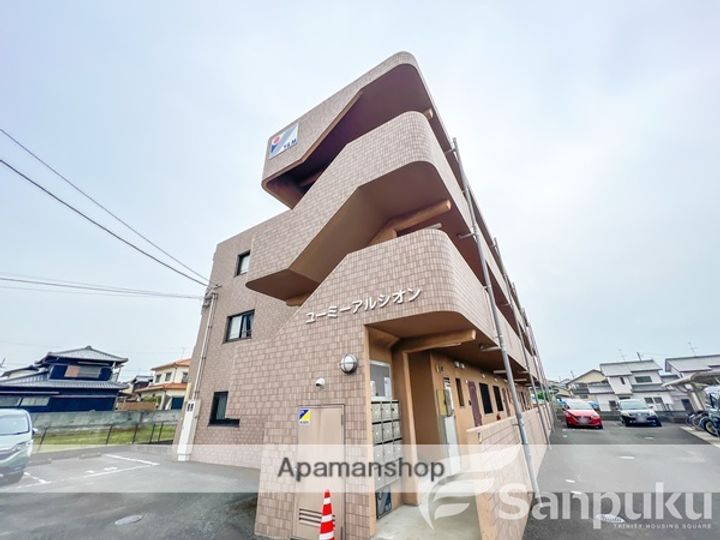 愛媛県松山市南久米町の賃貸マンションの外観