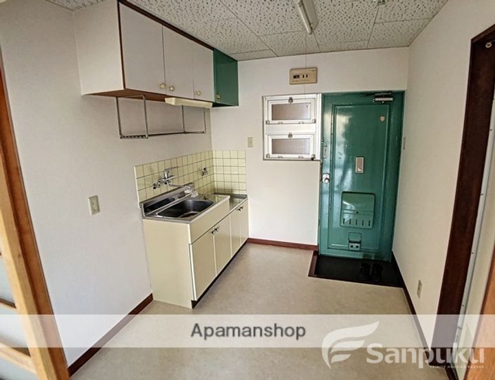 愛媛県松山市平和通4丁目の賃貸マンションの内装