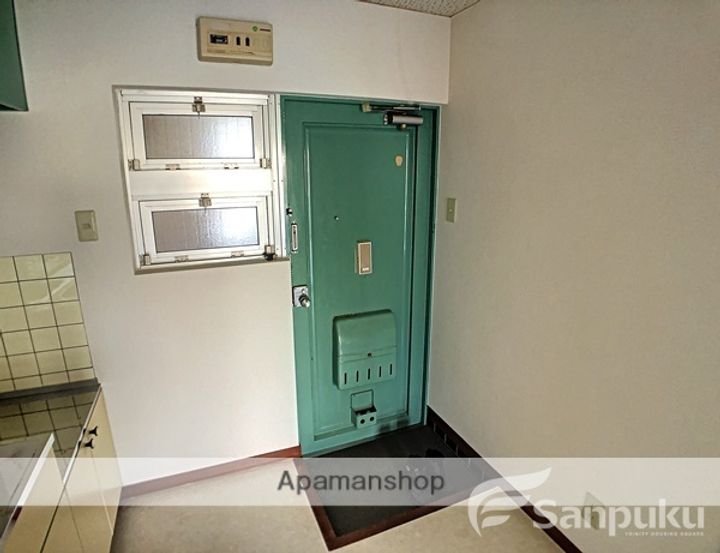 愛媛県松山市平和通4丁目の賃貸マンションの内装