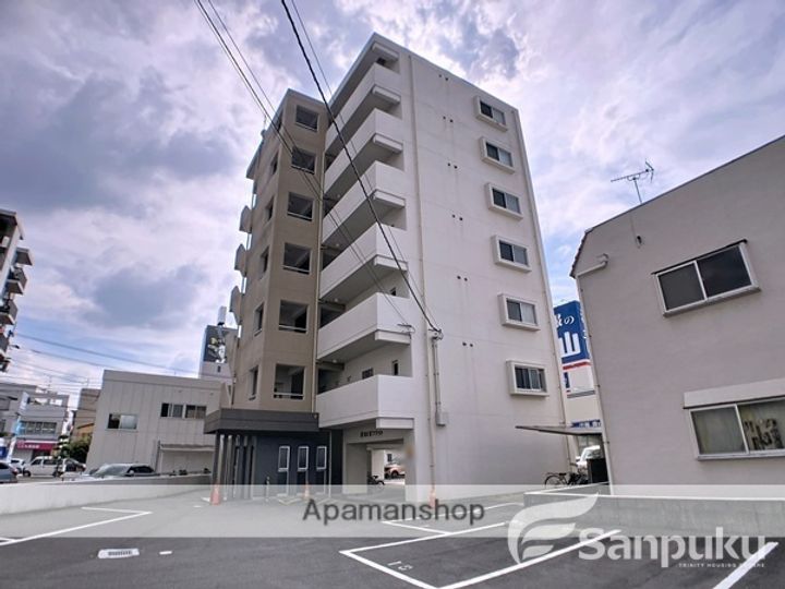 愛媛県松山市朝生田町2丁目の賃貸マンションの外観