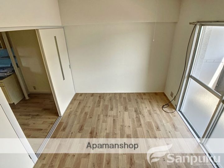 愛媛県松山市美沢2丁目の賃貸マンションの内装