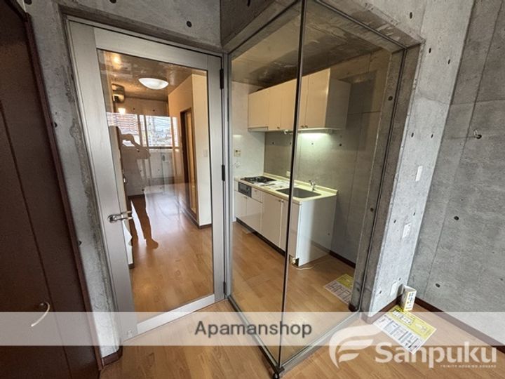 raffine' rougeの内装