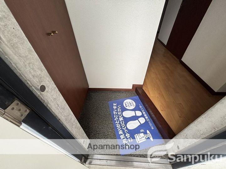 raffine' rougeの玄関