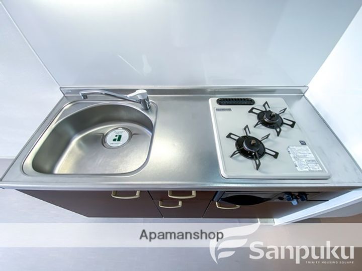 愛媛県東温市志津川の賃貸アパートの内装