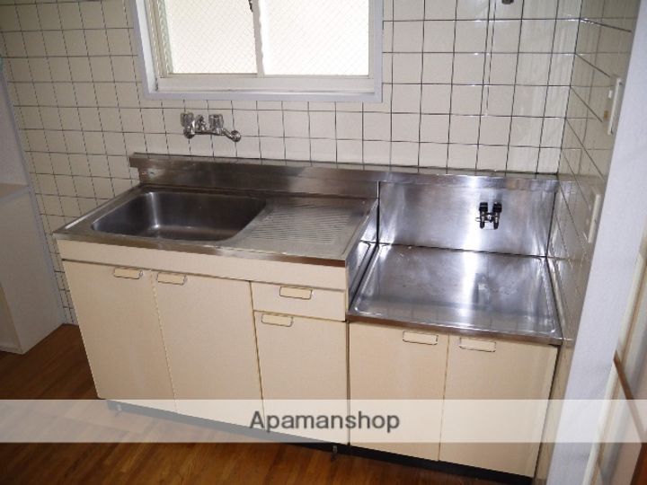 愛媛県松山市永木町1丁目の賃貸マンションのキッチン