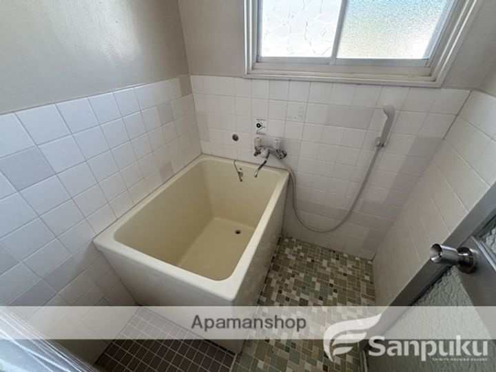 愛媛県松山市吉藤3丁目の賃貸マンションの風呂