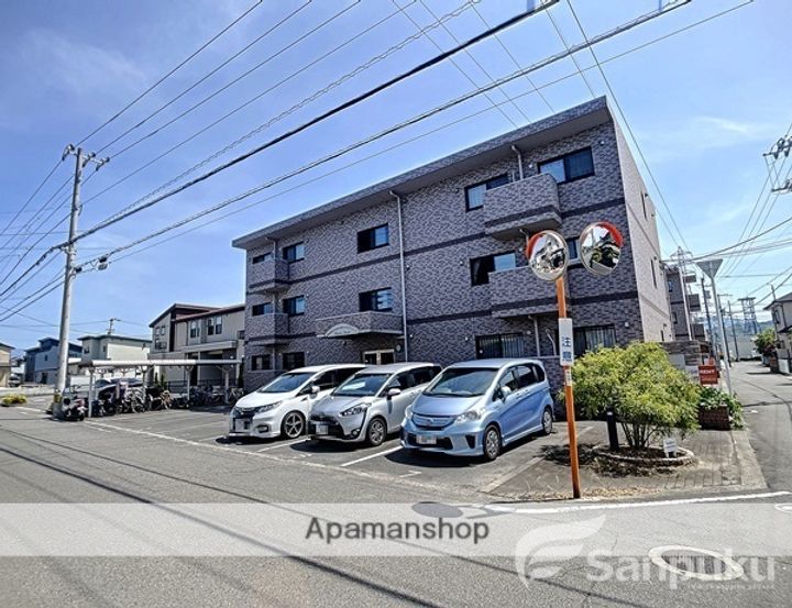 ブライムソレイユA棟の外観