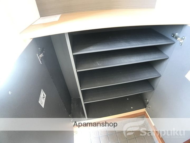 愛媛県松山市東石井4丁目の賃貸アパートの内装