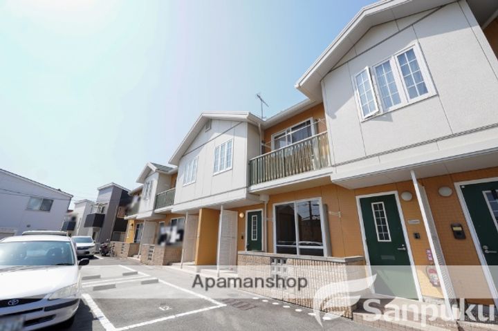 愛媛県松山市東石井4丁目の賃貸アパートの外観