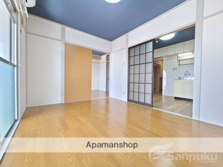 愛媛県松山市土居田町の賃貸マンションの内装