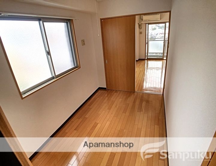 愛媛県松山市道後今市の賃貸マンションの内装