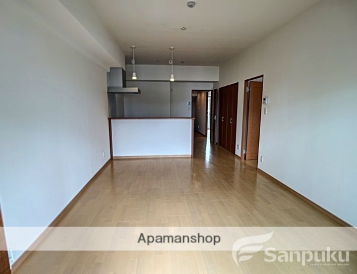 WINHILLS HIMEBARAの居間