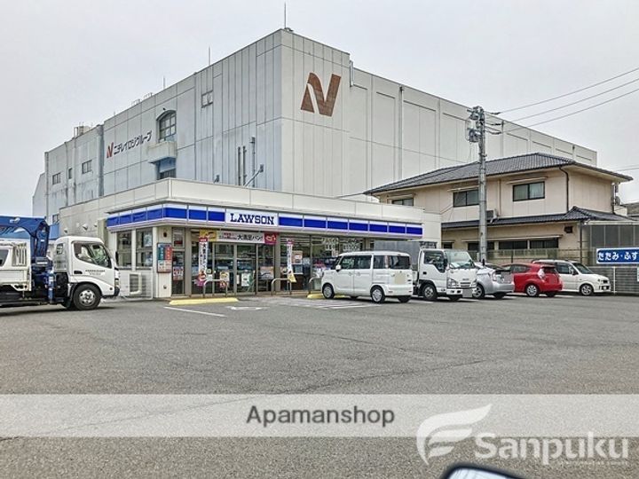 ハイカムール鴨川 B棟の周辺