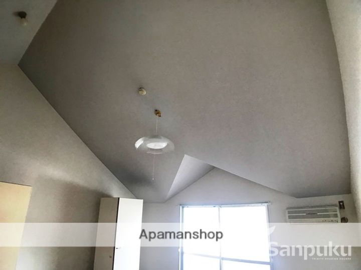 愛媛県東温市南方の賃貸マンションの内装